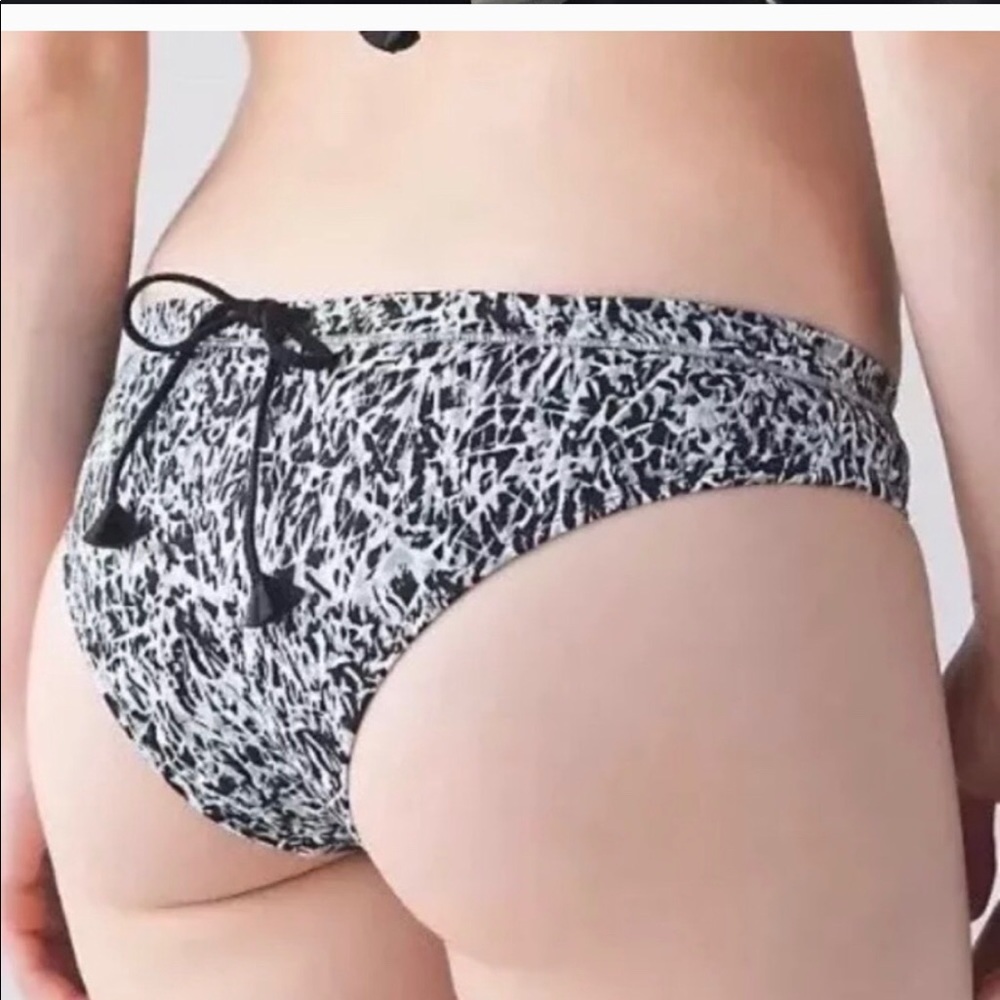 LULULEMON be cheeky bottom